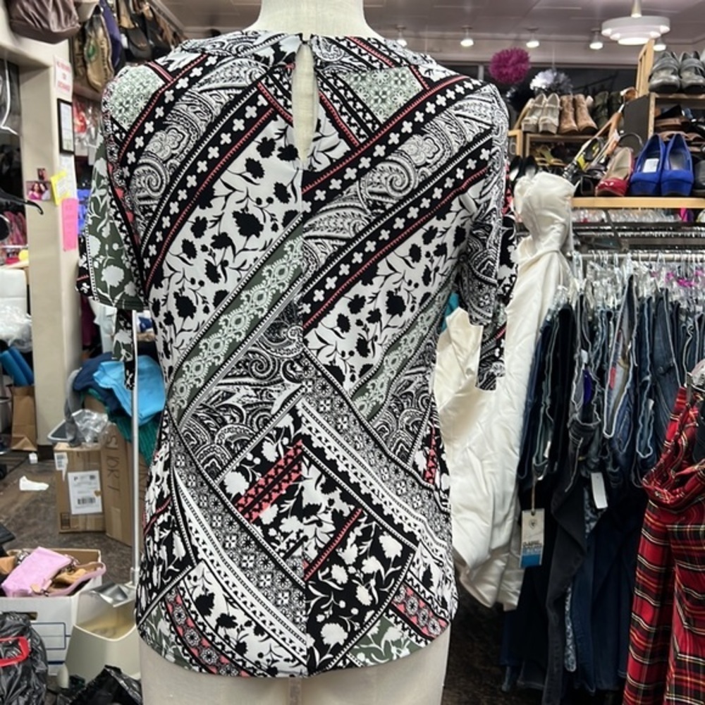 Nwt Roz & Ali Graphic Print Blouse Size Small Black Pink Green — image 2 of 6